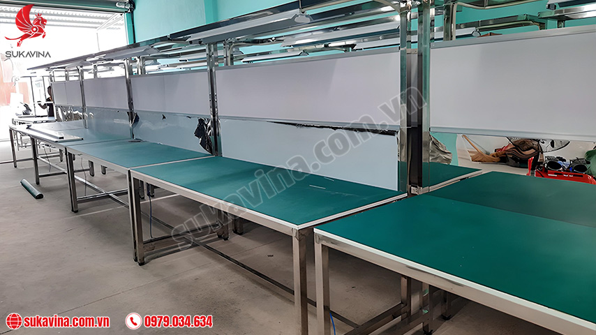 Bàn thao tác Inox