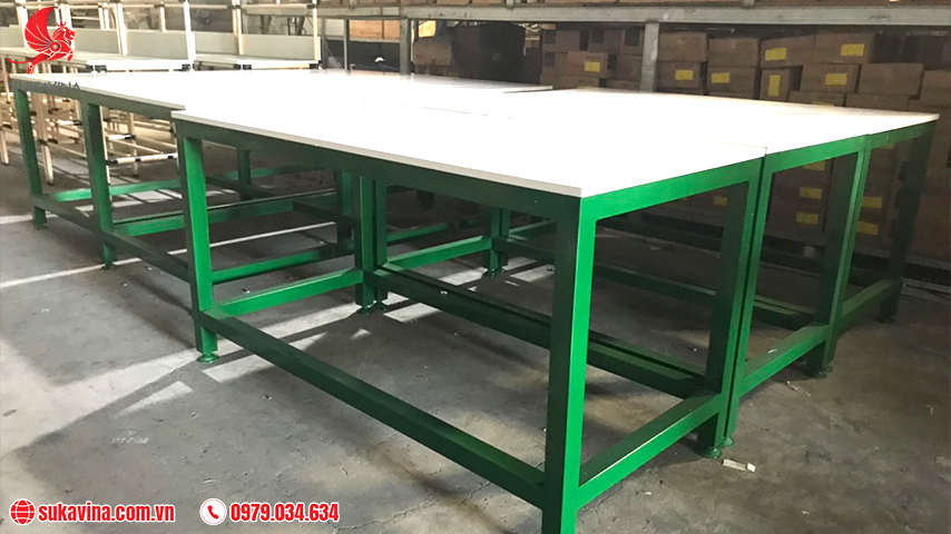 Bàn thao tác thép sơn tĩnh điện 2