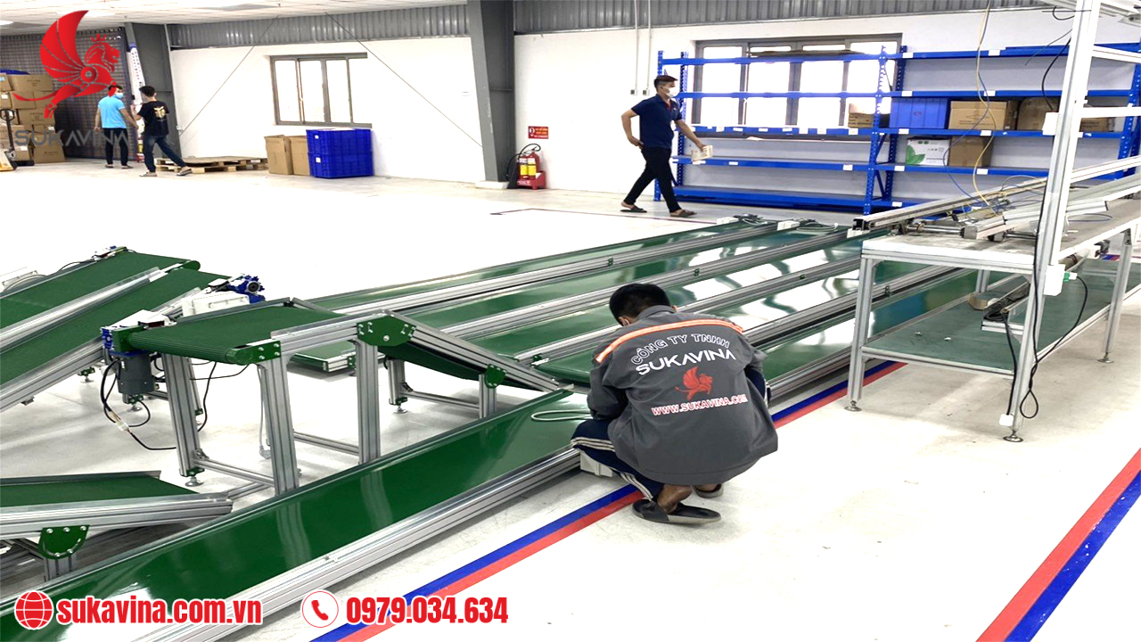 Băng tải nâng hạ Sukavina - lifting conveyor