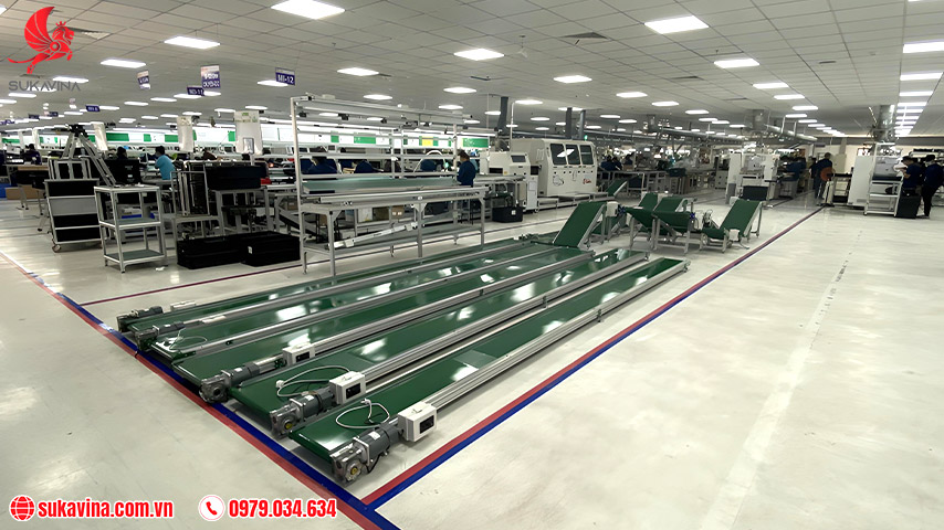 cleated dual-track PVC conveyor 